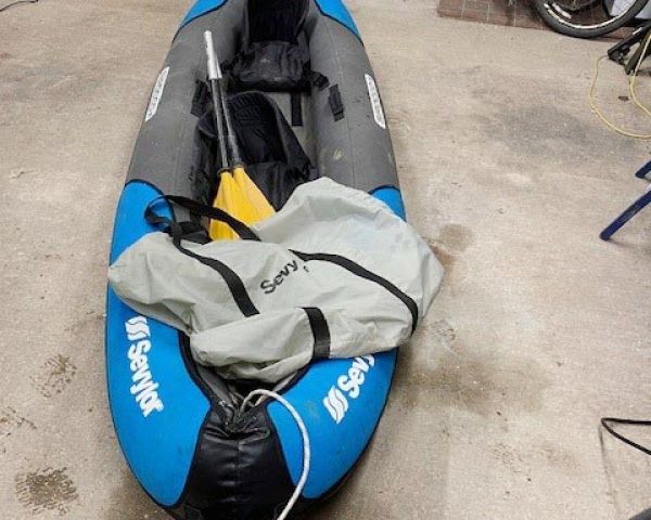 1552-canoe inflated 1